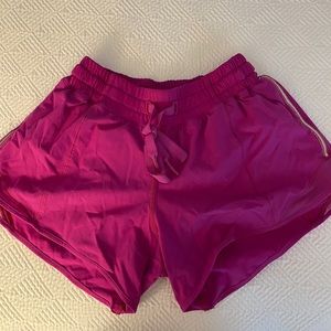 Lululemon Hotty Hot Short 4”